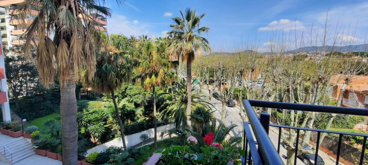Bright Apartment Near The Beach And Barcelona By Train *