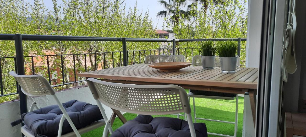 Bright Apartment Near The Beach And Barcelona By Train *