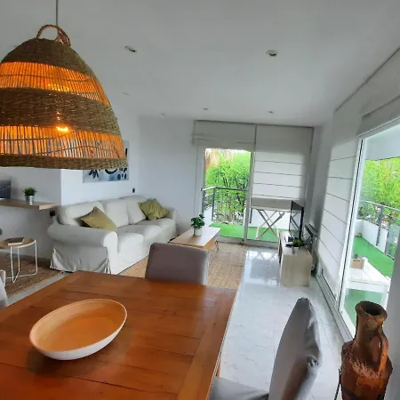 Bright Apartment Near The Beach And Barcelona By Train Masnou Exterior photo